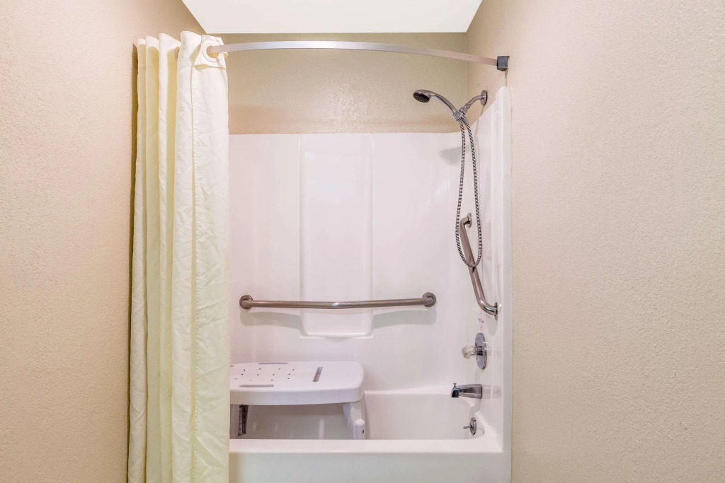Days Inn & Suites by Wyndham Flagstaff I-40