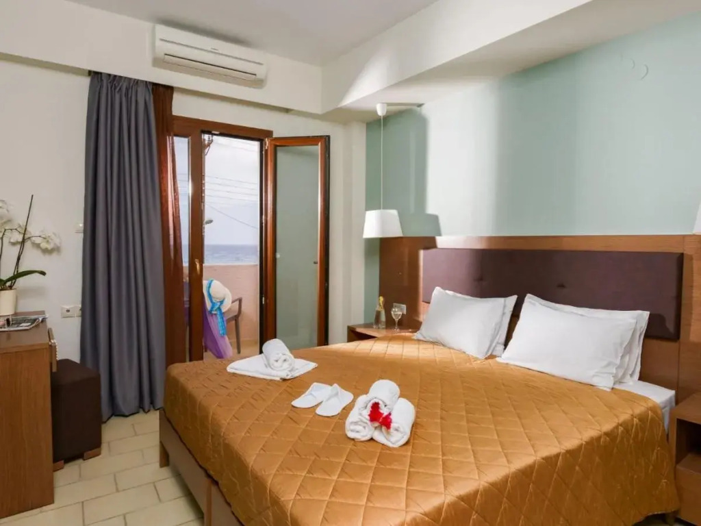 Pan Asia Seaview Apartment 2