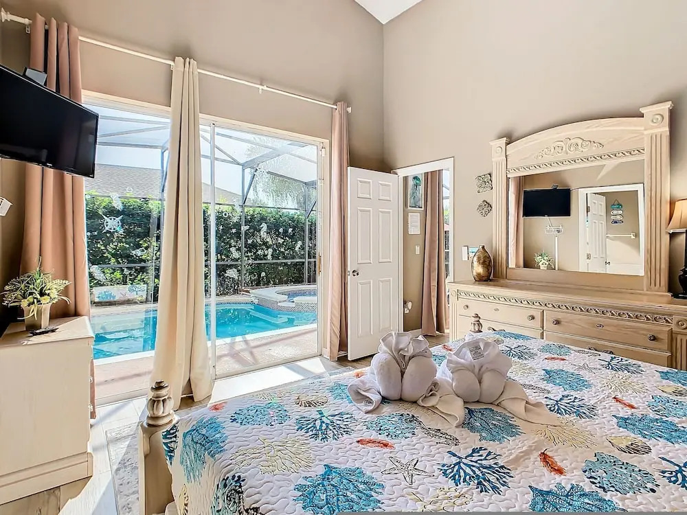 Screened pool, spa & game room Near Disney