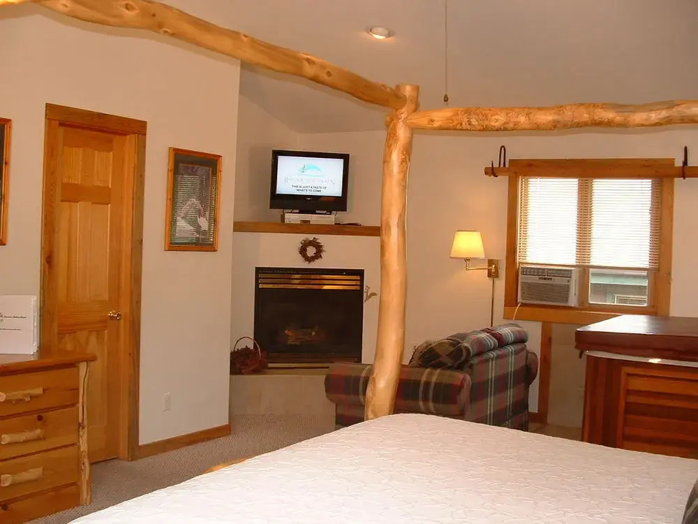 Mountain Shadows Cabins