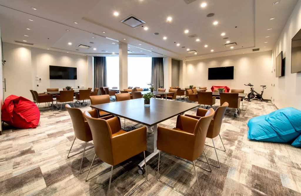 Ômage Hotel, Montreal Laval, a Tribute Portfolio Hotel