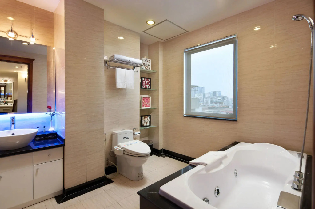 Luxeden Signature Hotel
