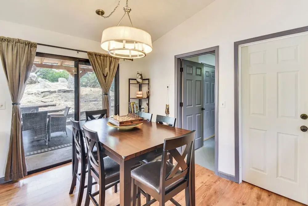 Yosemite Wellbeing Retreat on 5 Acres w/ Mtn Views