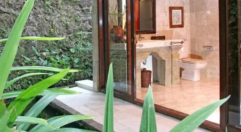 Toya Retreat Villa