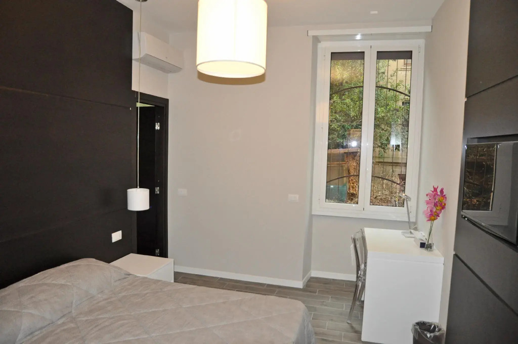 Dea Roma Inn