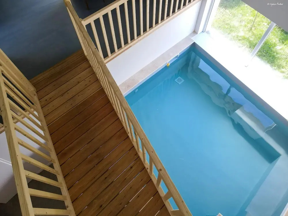Villa With 5 Bedrooms in Panissières, With Indoor Pool, Enclosed Garden and Wifi - 56 km From the Slopes