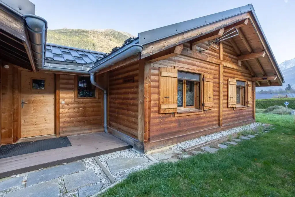 Chalet de 3 chambres avec jardin amenage et wifi a Les Houches a 2 km des pistes