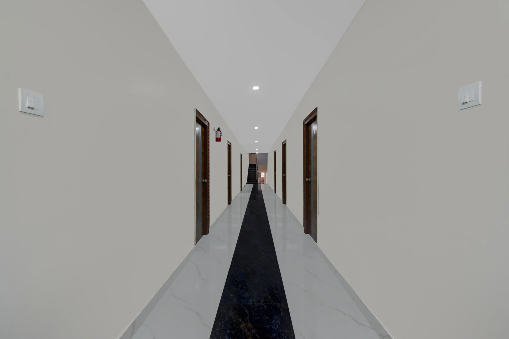 Townhouse Oak Bachupally Medical College Formerly SV Hotels