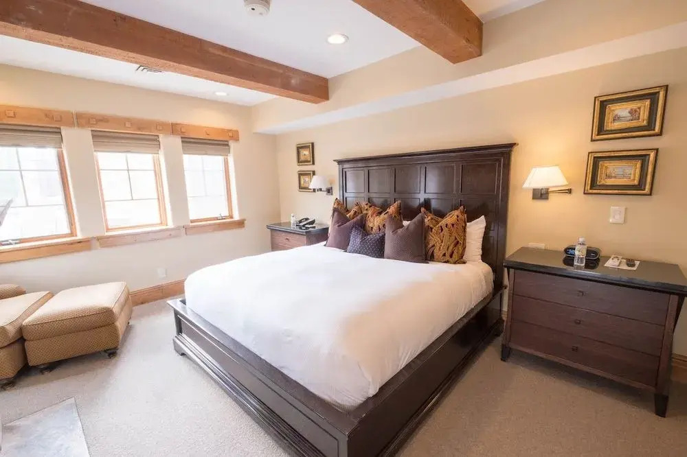 Luxury One Bedroom
