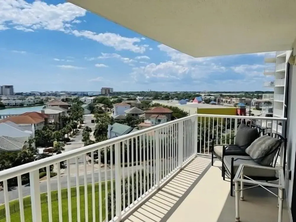 Terrace At Pelican Beach 0707 3 Bedroom Condo