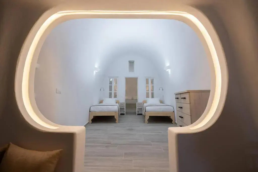 Vivid Caves 2 Bedroom Cavehouse