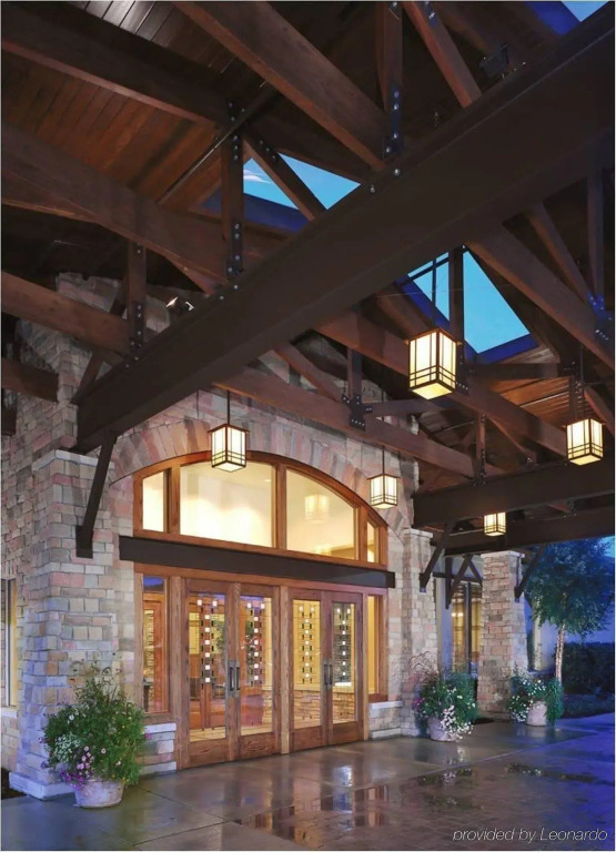 DoubleTree by Hilton Libertyville-Mundelein