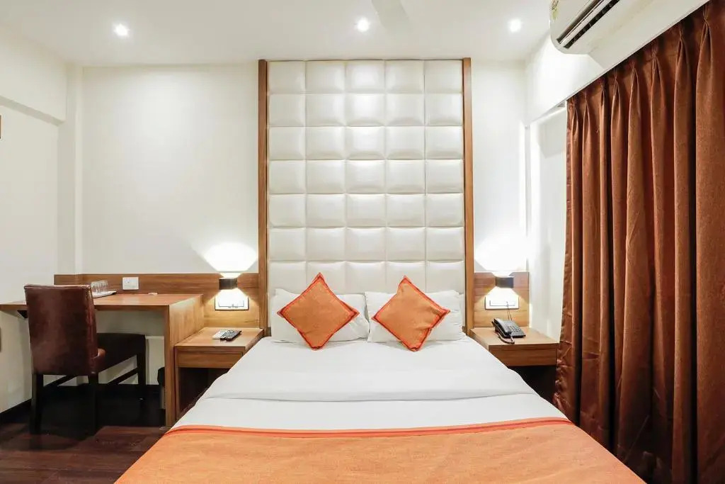 FabHotel Ratna Mahal