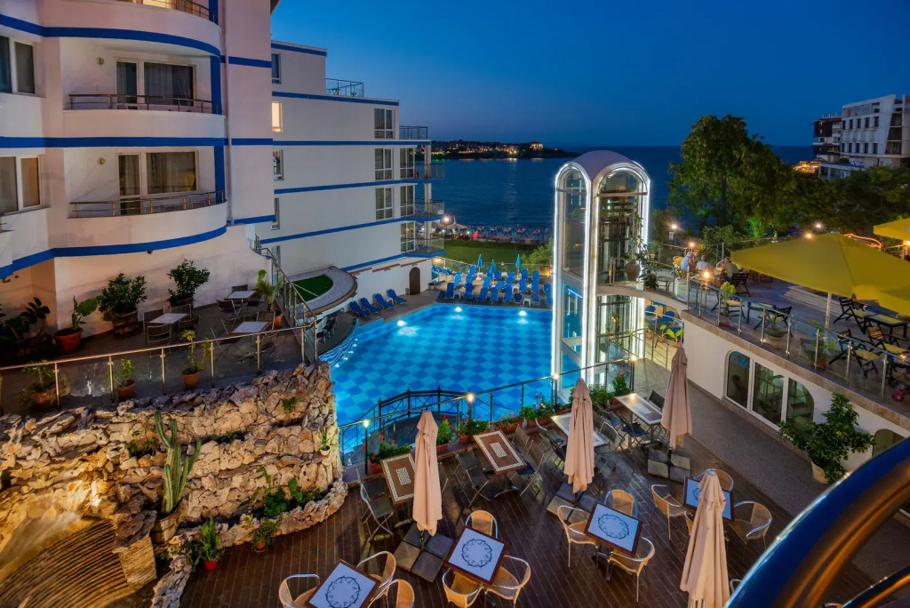 Hotel Villa List