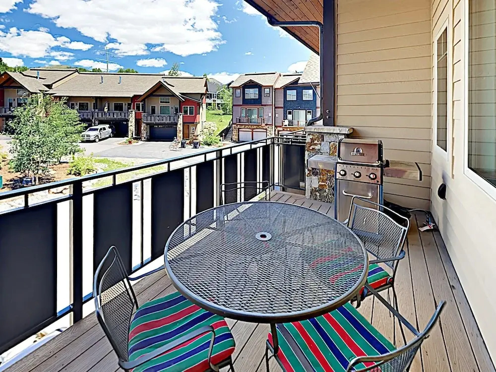 Steamboat Springs Skiers Townhouse by RedAwning