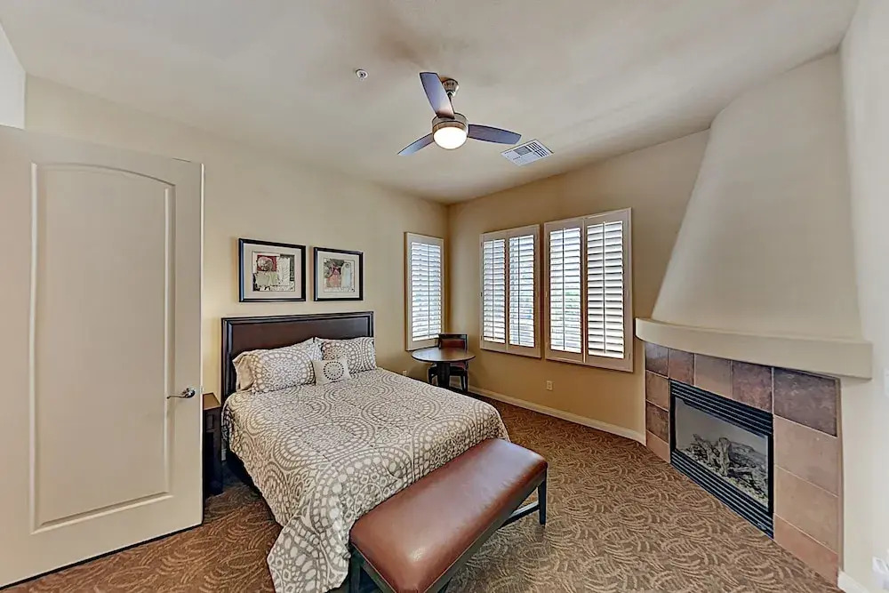2-unit Legacy S Hideaway W/ Pools & Hot Tubs 3 Bedroom Condo