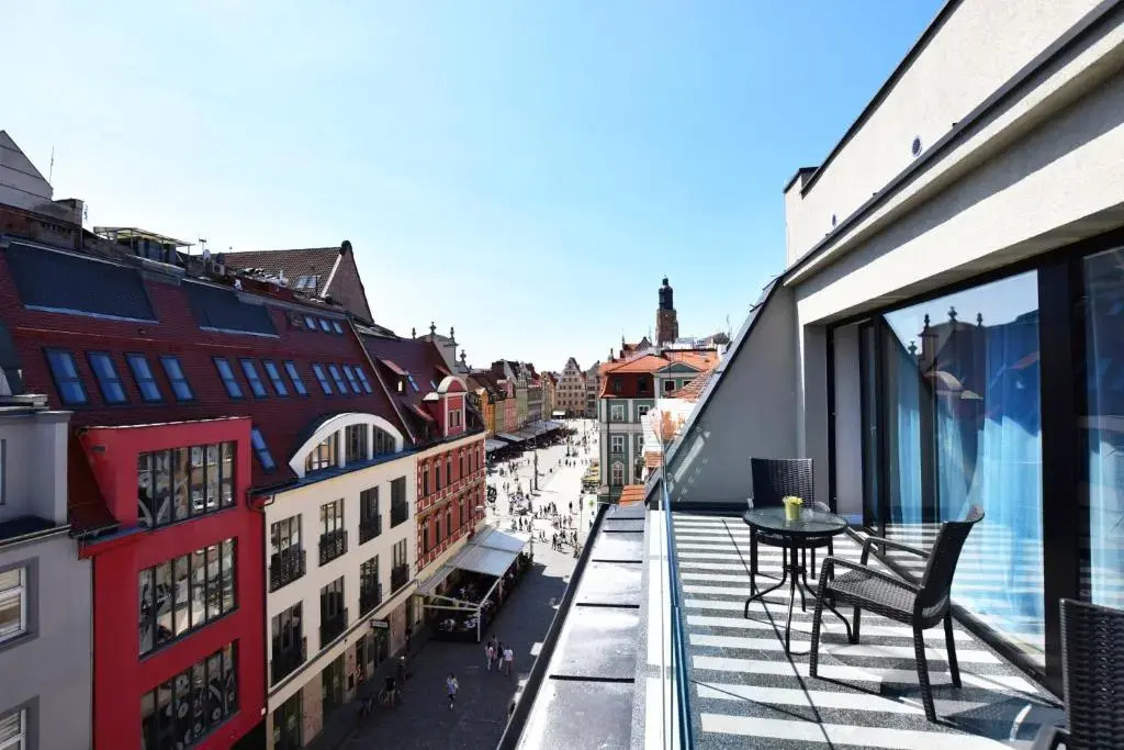 DUKES Apartments - Old Town