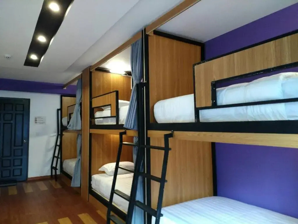 Shwe Hostel