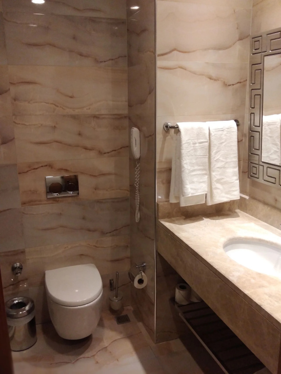 Oz Hotels Sui