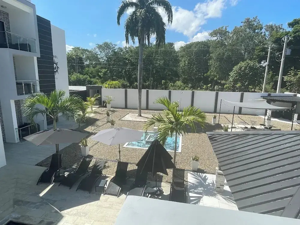 Level suites
