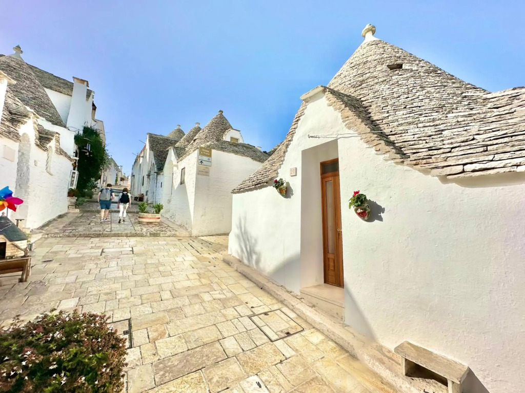 Trulli Moon