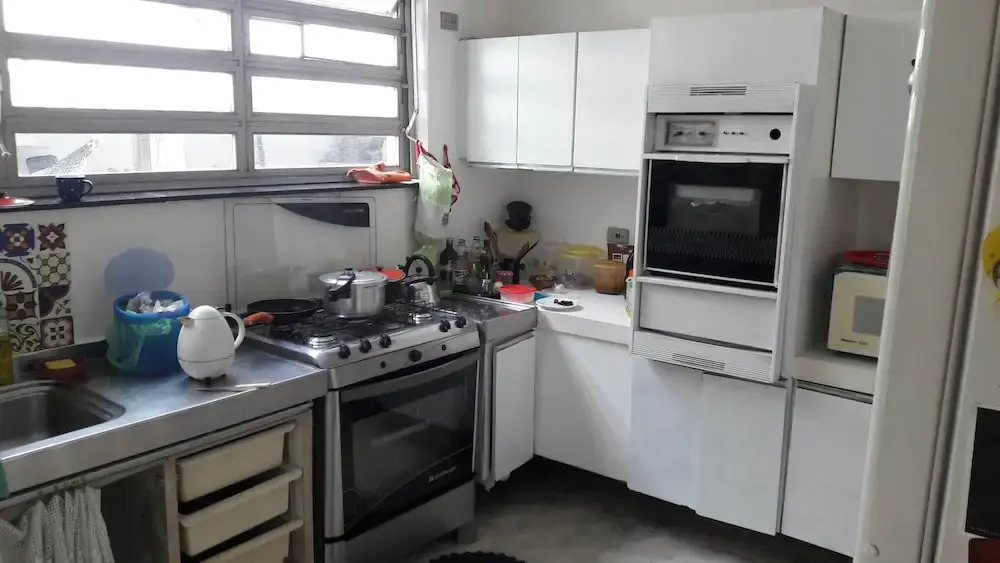 Confortable Suite in a Cozy House Excelent Location and Transport Acess