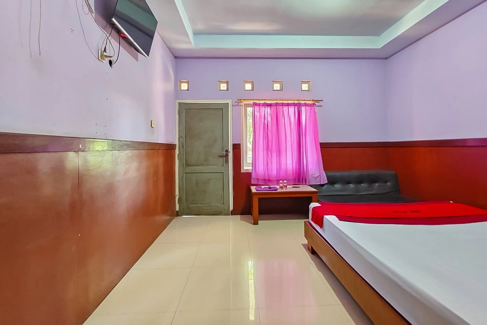 RedDoorz near Kopeng Salatiga