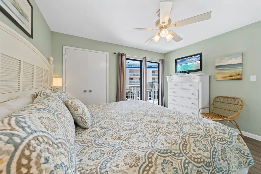 Romar Beach 203