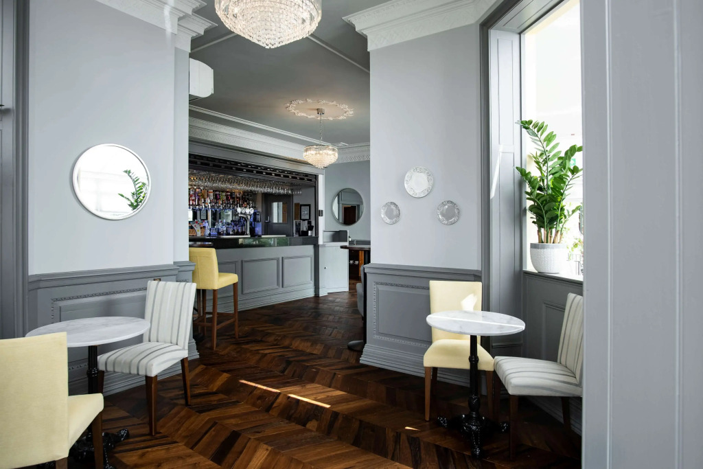 Southcrest Manor Hotel, Best Western Signature Collection