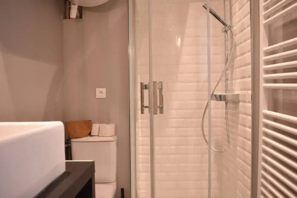 1 Bedroom Apartment Near Sacré-cœur
