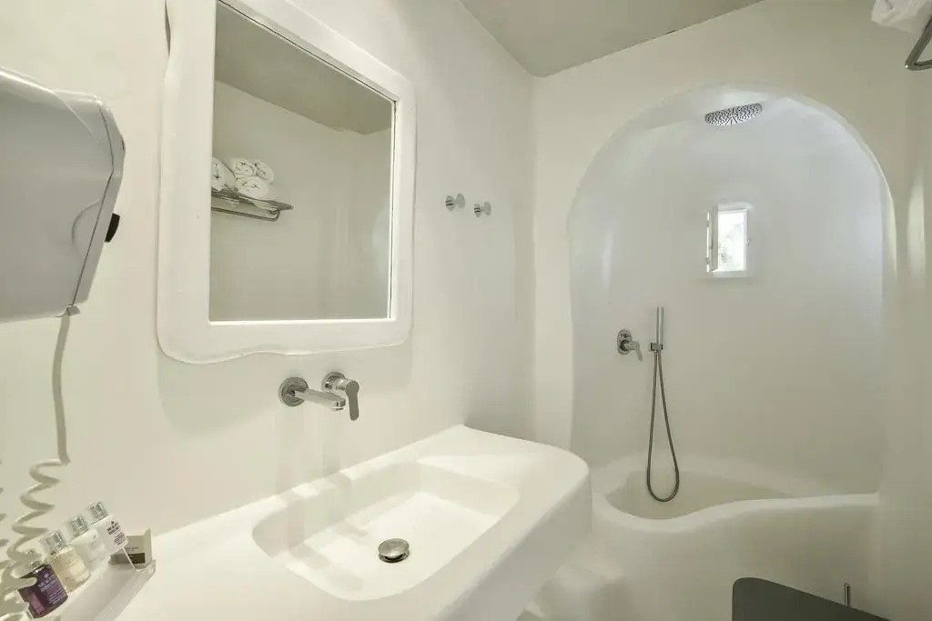 Ostraco Suites