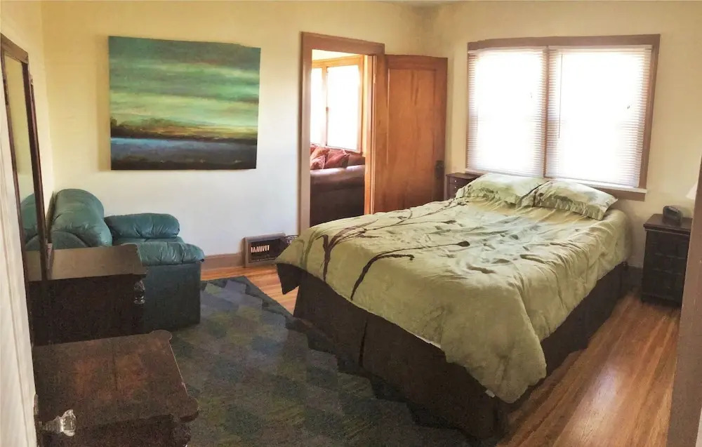 Downtown 5-Bedroom Home with a Hot Tub