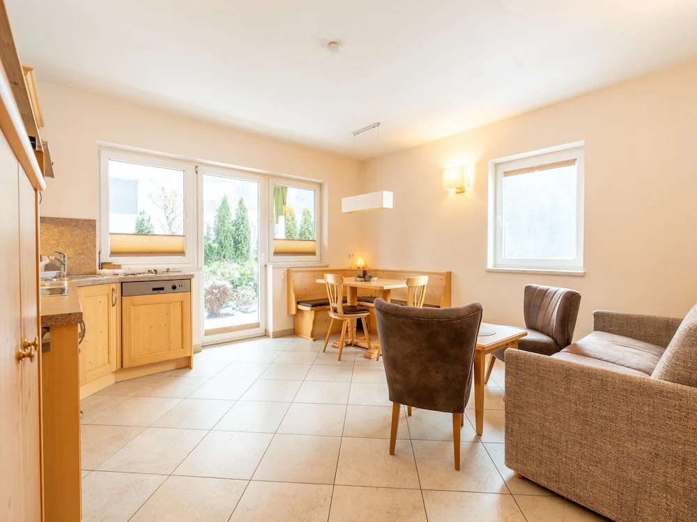 Garden Apartment near Wildkogel Ski-lift
