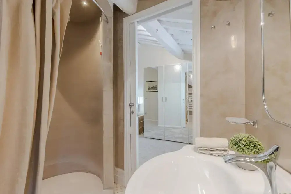 The Duchess Chambers the Luxury Grand 3 Bedrooms