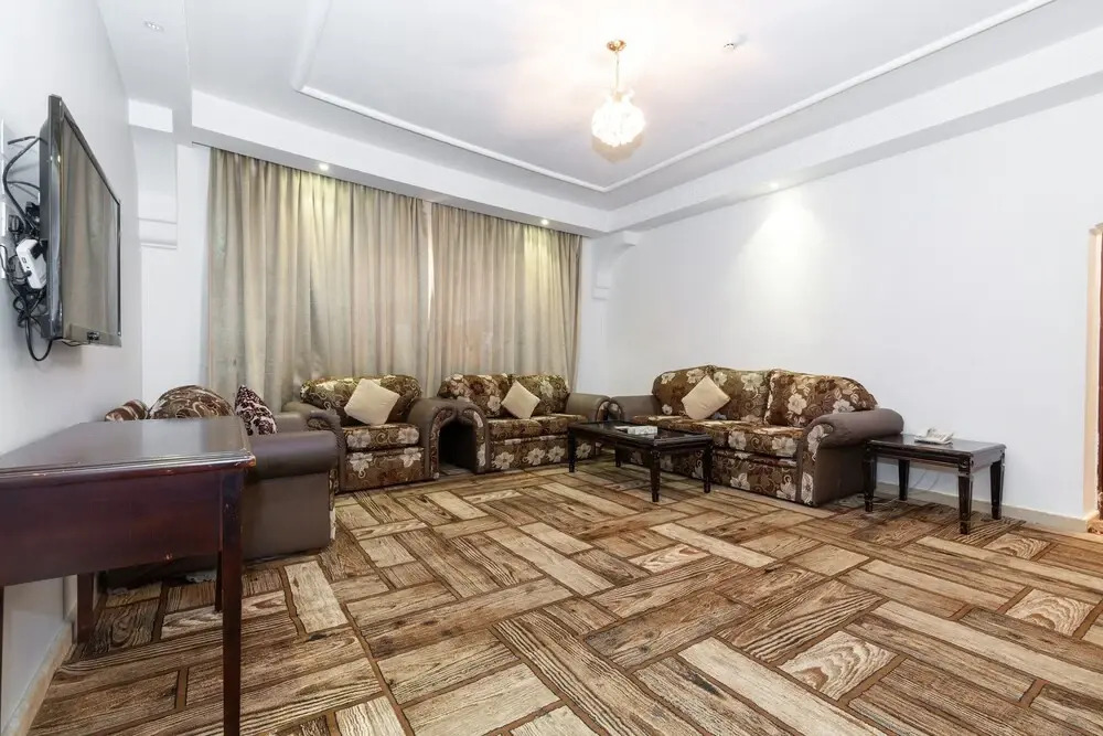 OYO 148 Shathi Almas hotel suites