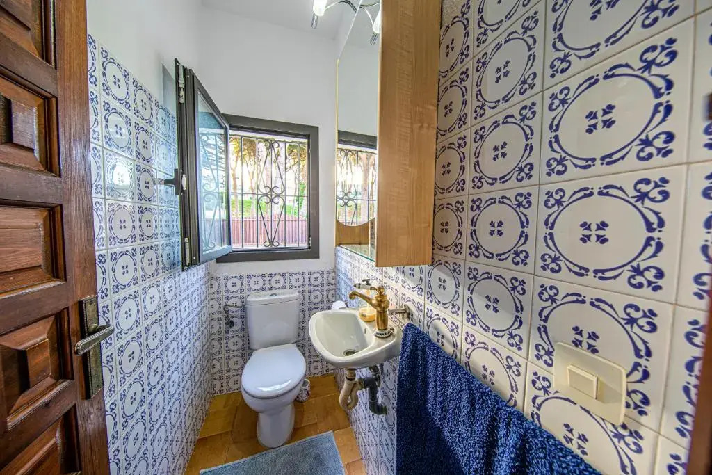 HOUSE APARTMENT LESCALA