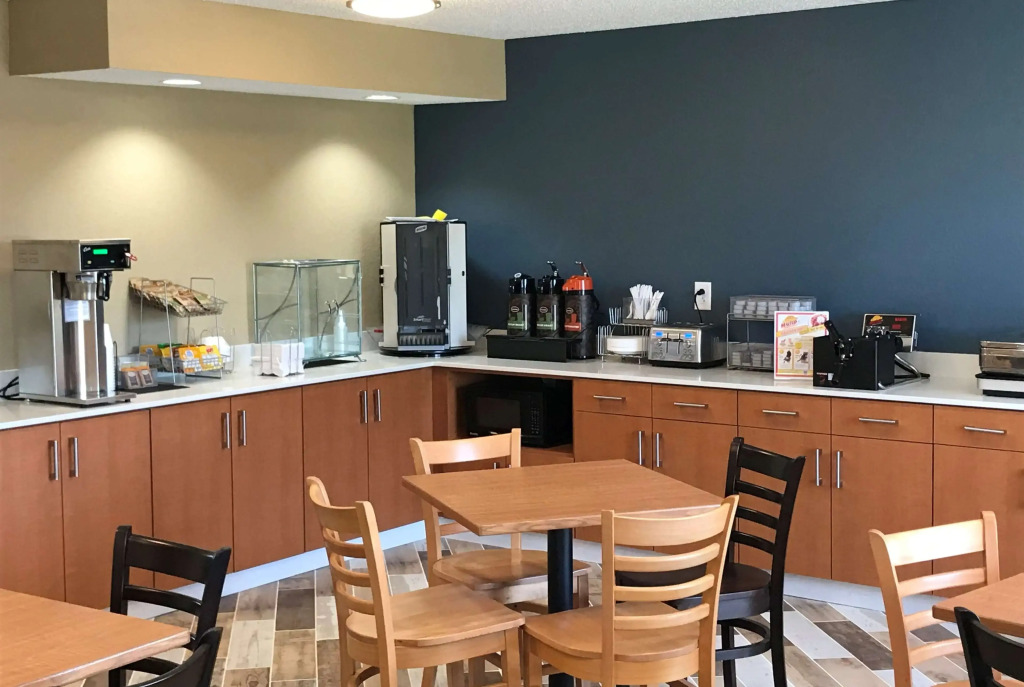 AmericInn by Wyndham Prairie du Chien