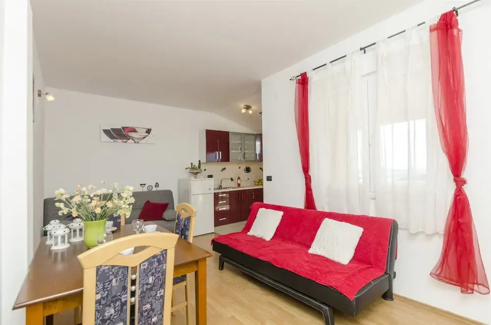 Apartments Sinisa