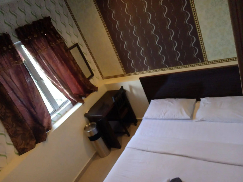 EZI HOTEL KLANG