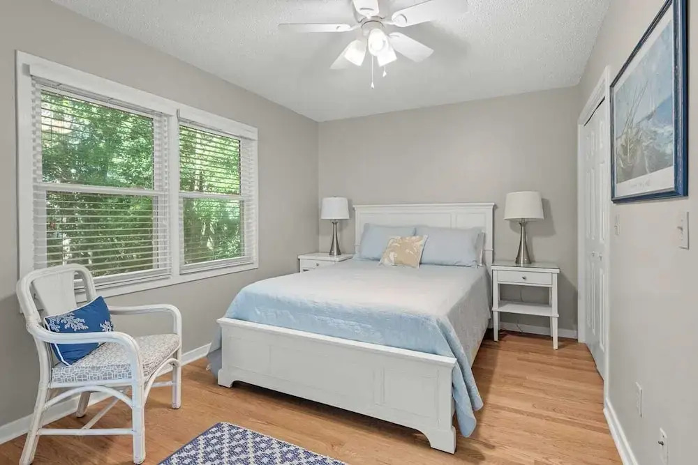 Steps to Beach & Pool Screened Porch Pelican Bay 45 at Wild Dunes Resort