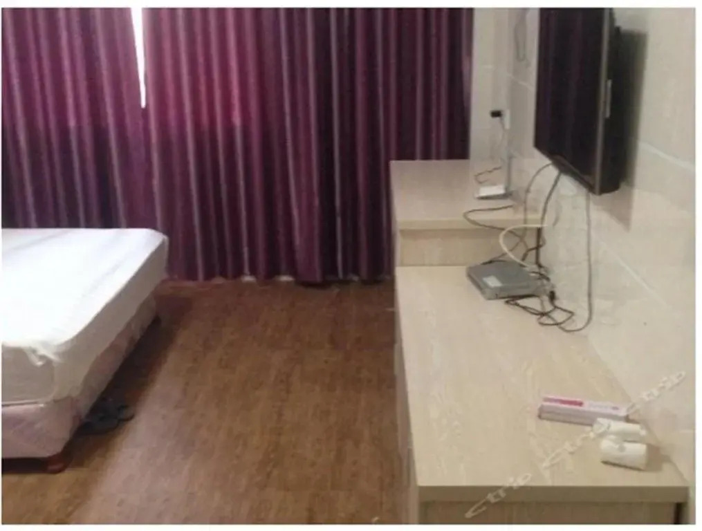 Xinglong Hotel