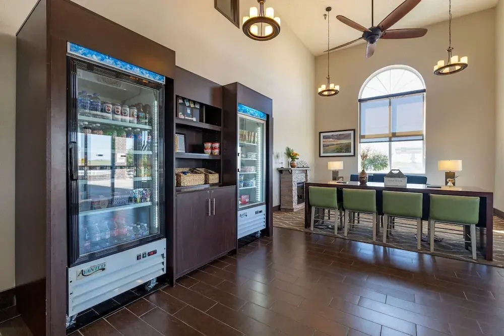 Comfort Inn & Suites North