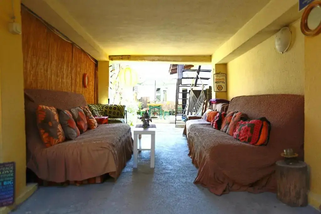 Shanti Hostel