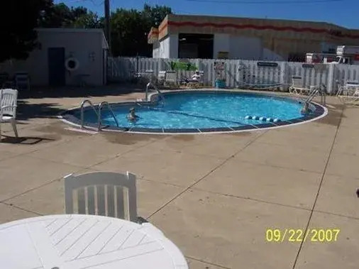 Home Town Inn