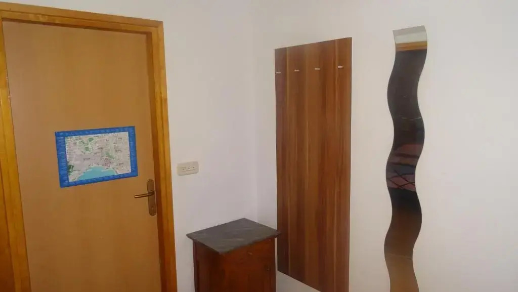Eldi Apartments