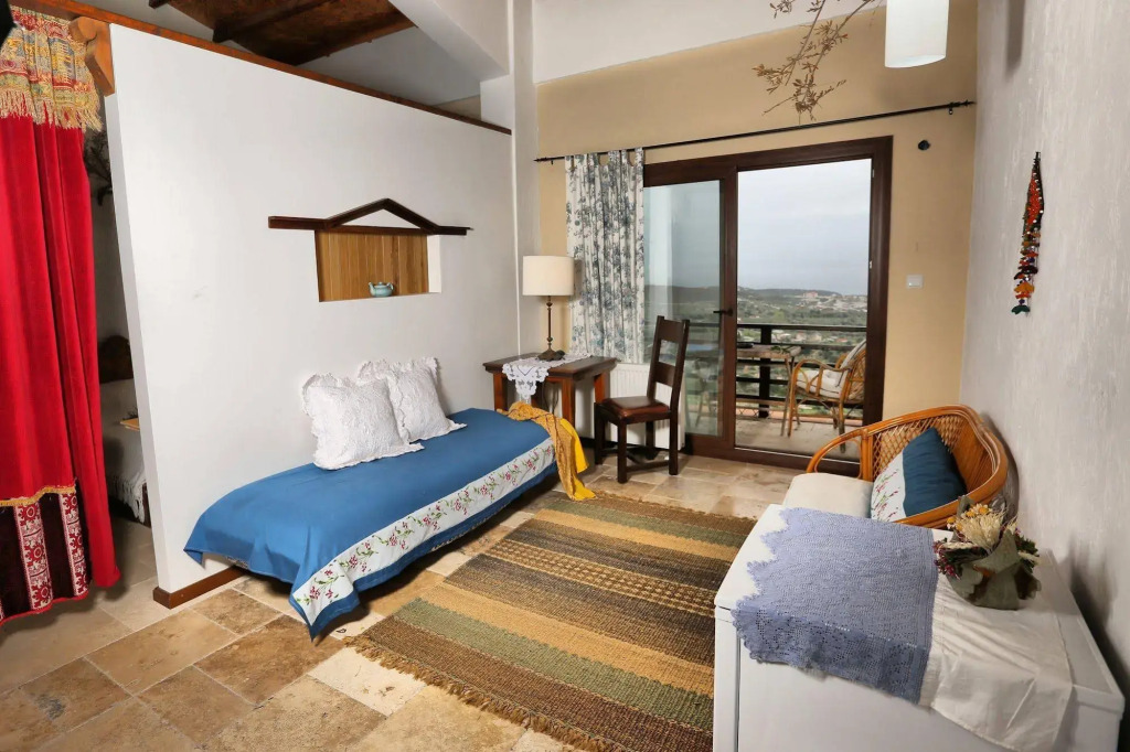 Mavi Keci Otel
