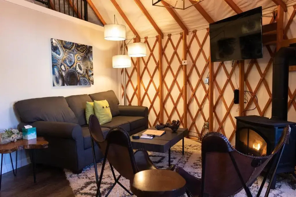 Escalante Yurts