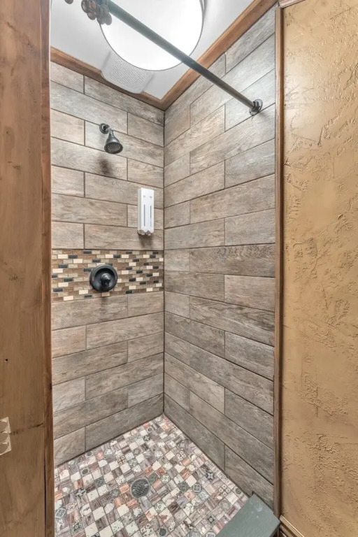 Tranquil Retreat W/hot-tub 10-mins to Downtown!
