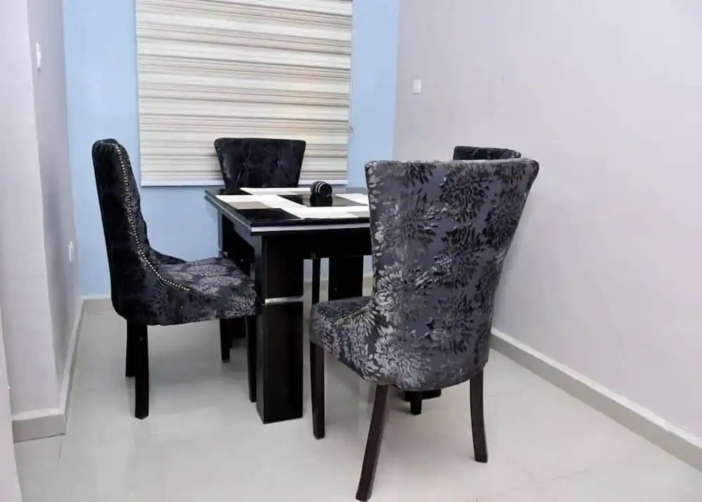 Onimz Apartments