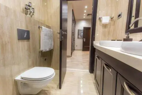 Pearl Apartments
